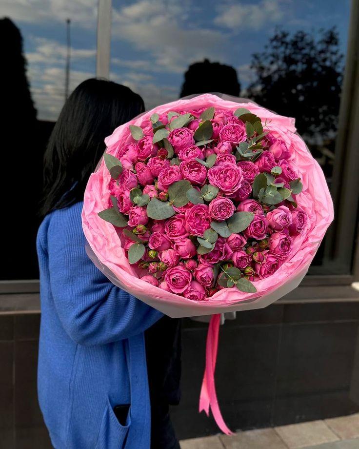 Whistle Paper Trail workshop space where corporate flower arrangements are designed and prepared for business delivery